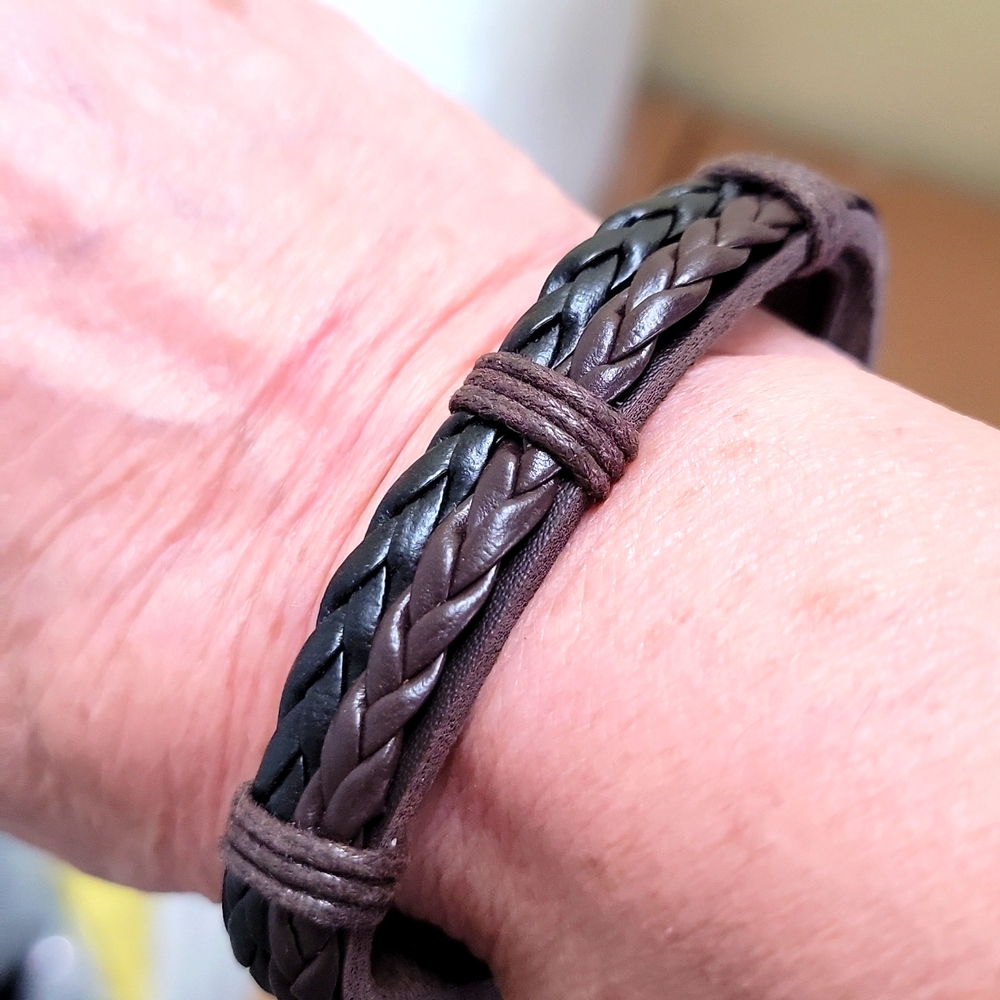Adjustable Braided Faux Leather Steampunk Wristband Black Brown OS NEW - Picture 2 of 8